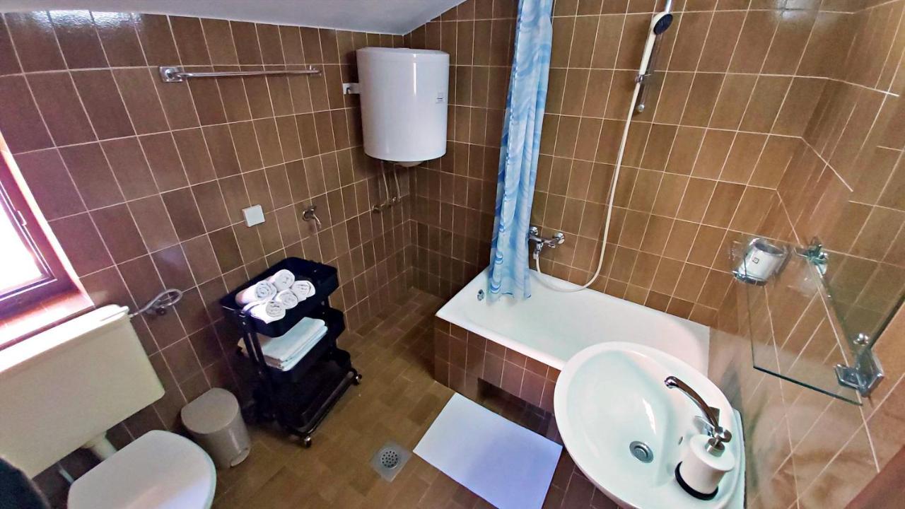 Apartment Roscic 오미스 외부 사진