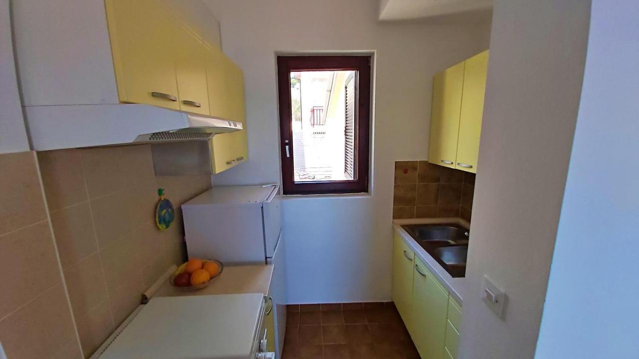 Apartment Roscic 오미스 외부 사진