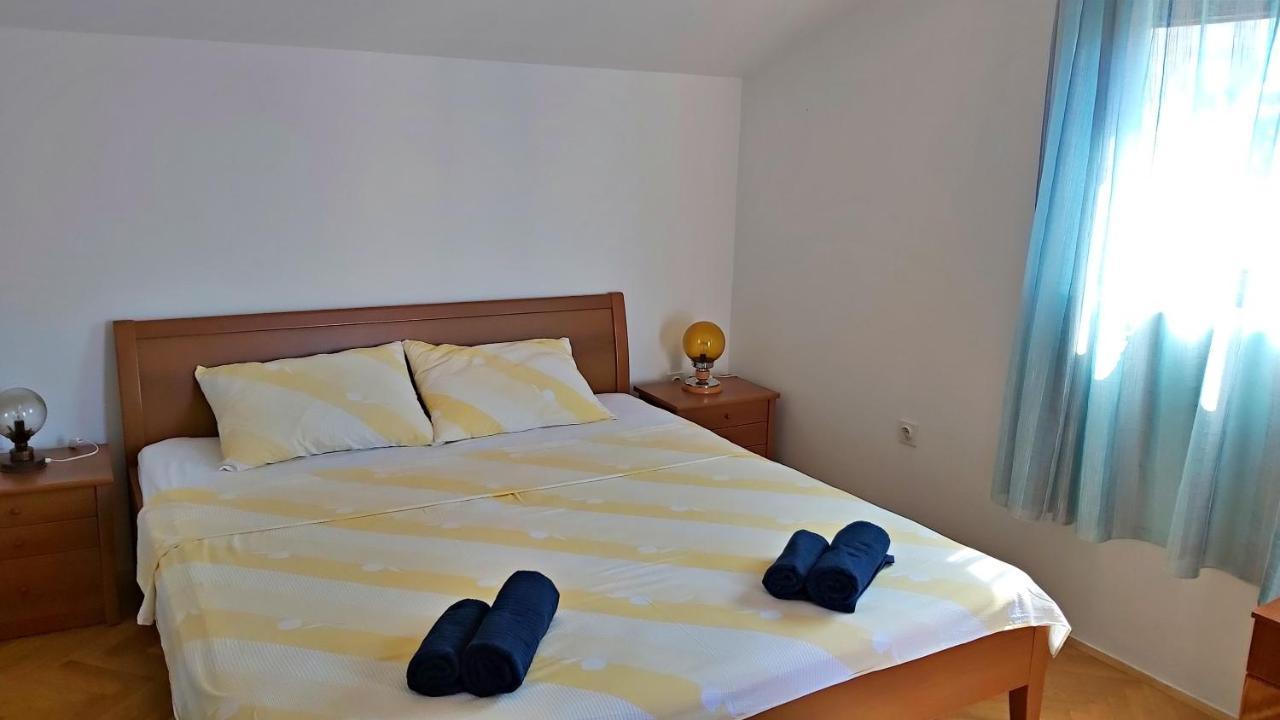 Apartment Roscic 오미스 외부 사진