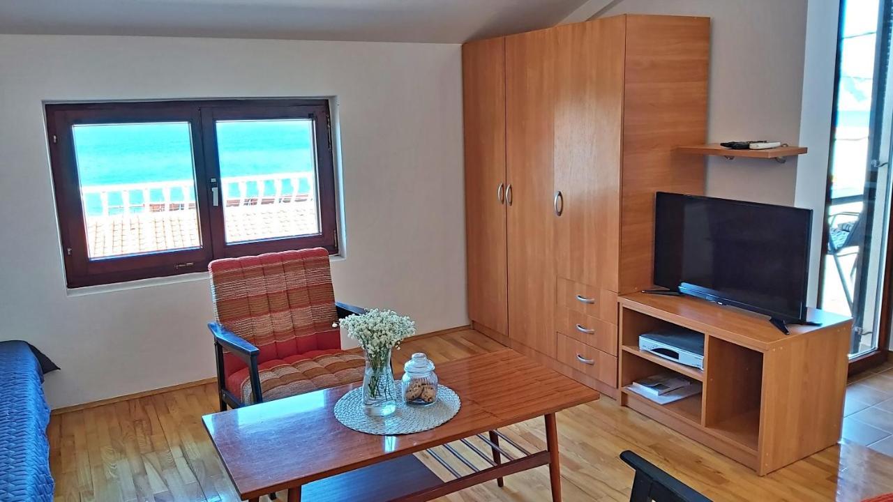 Apartment Roscic 오미스 외부 사진